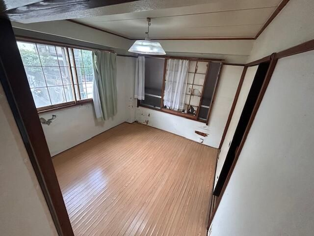 エレガンス旭町マンションの居間・リビング