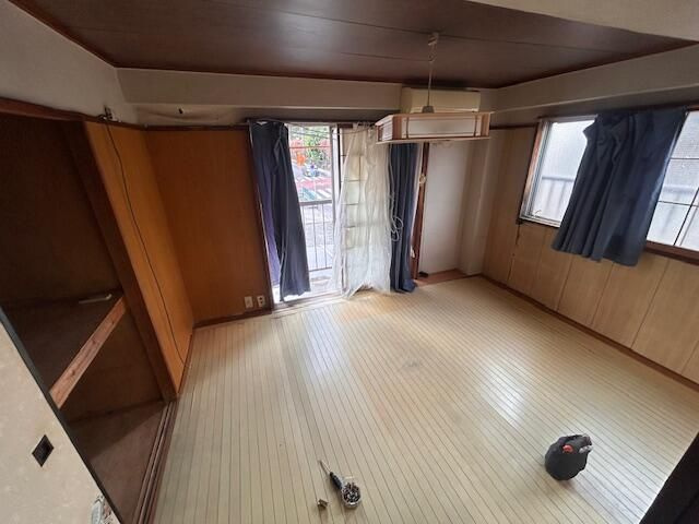 エレガンス旭町マンションの寝室