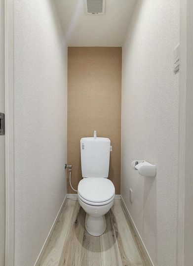 ポルテフォルトゥーナ蕨のトイレ|別号室参考写真です。