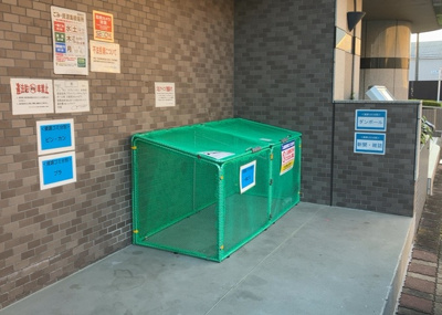 【設備】 | ライオンズマンション橋本台第２ | 共有部分は、住民なら誰もが使える設備のこと。例えば駐車場やエレベーター、インターネット設備、セキュリティ設備などがあります。他にも、マンションの廊下・外部階段やエントランス・ゴミ置き場などがあります。