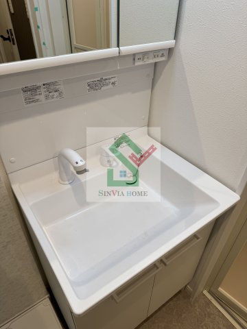 ルミナス所沢の独立洗面台