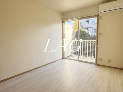 【寝室】 | エヴィアン | 寝室です。