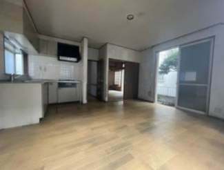 【居間・リビング】 | 川口市差間1丁目　中古戸建