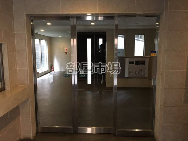ライジングプレイス錦糸町三番館のエントランス|エントランスホール