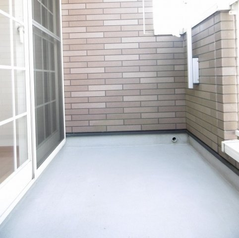 ハーベスト下上のバルコニー