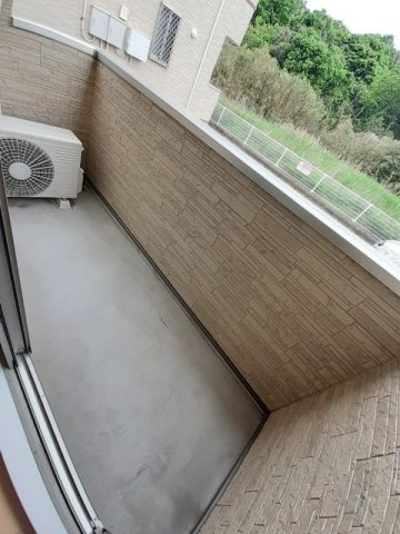 ホット・ワーズⅠのバルコニー