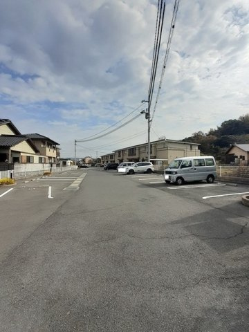 ホット・ワーズⅠの駐車場