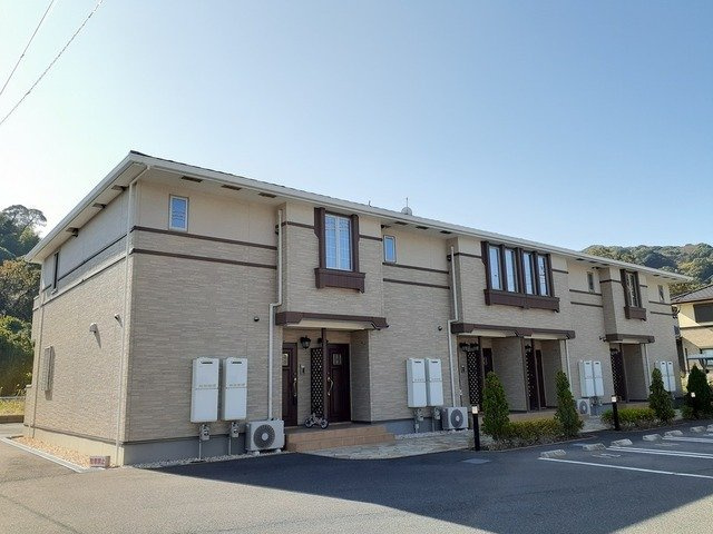 ホット・ワーズⅠの外観