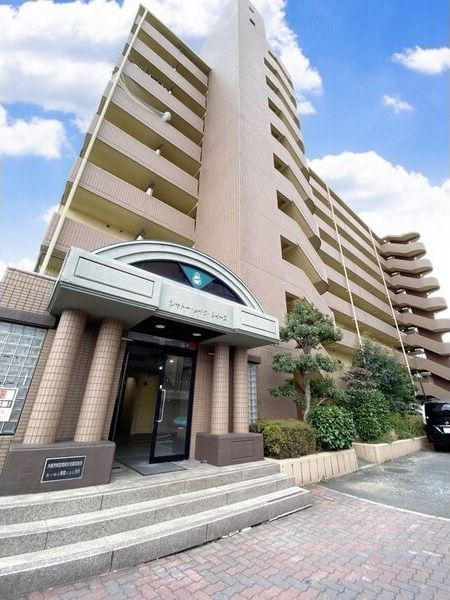 シャトー・レイクルイーズ