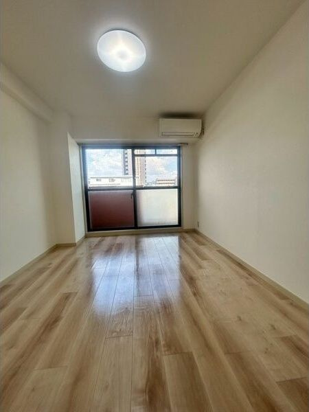 シャトー・レイクルイーズの居間・リビング