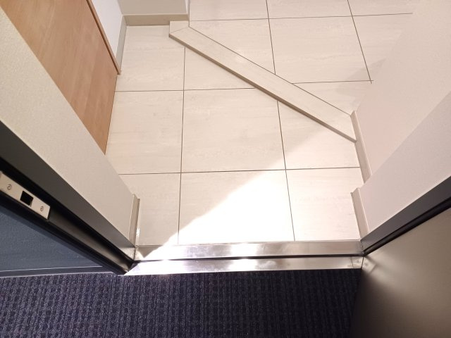 シーンズ大森パークサイドの玄関