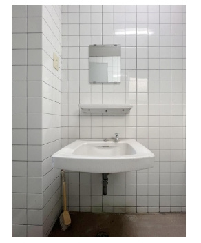 村岡ビルの内装