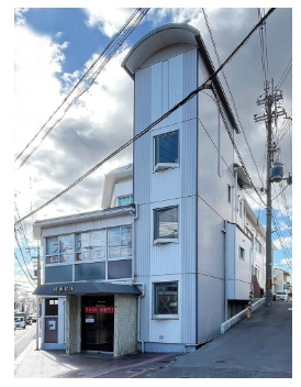 村岡ビルの外観