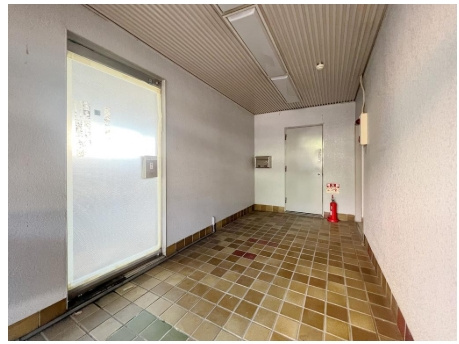 村岡ビルの内装