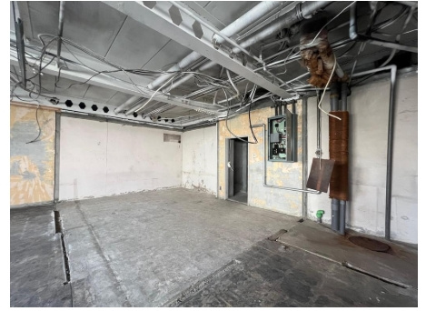 村岡ビルの内装