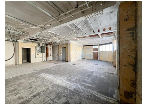 村岡ビルの内装