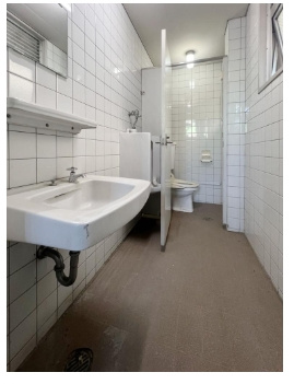 村岡ビルの内装