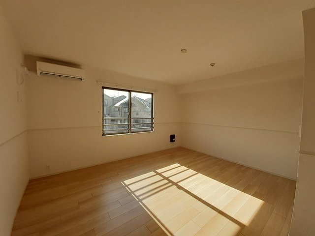 ミレ・グランデ・伏見の居間・リビング