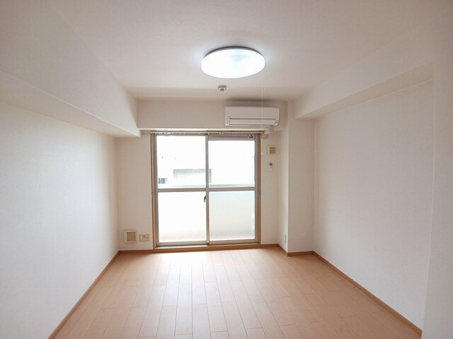 セイバリープレースの居間・リビング