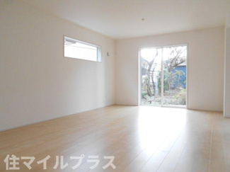 【居間・リビング】 | 郡山市富久山町福原新築一戸建て2棟 | おしゃれな居間です