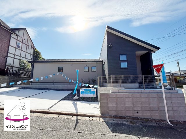 ☆大好評！新築戸建　大還元祭開催中☆
お得なお住まい探しはイオンハウジング イオンモール筑紫野店にお任せ！
ご連絡頂けますと当日のご案内もさせていただきます♪
