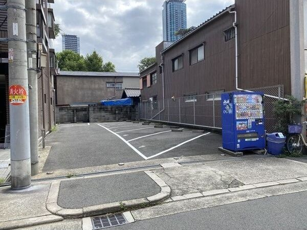 ビレッジアール大淀南の駐車場