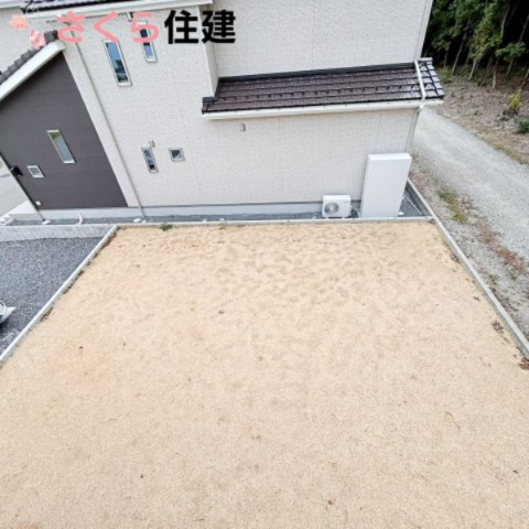 いろどりアイタウン那須塩原市埼玉22　10号棟の庭|広々お庭で家庭菜園やバーベキュー・夏はお子様のプールを広げて遊べそうです。