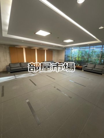 パークキューブ浅草田原町のロビー