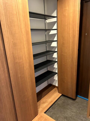 【玄関】 | ジョイフルガーデン金山町 | 玄関収納。シューズボックス。