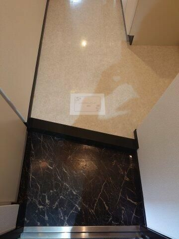 ル・リオン東京アクアサイドの玄関