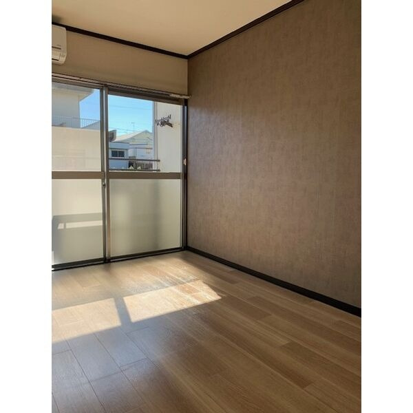 タウニィ山本Ｂの居間・リビング