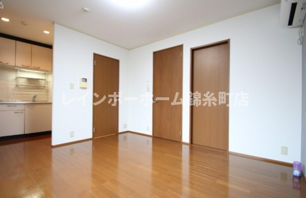 メゾンドポンムオーボワダルトワの内装