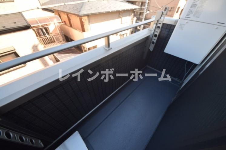 ヴェラアズール篠崎のバルコニー