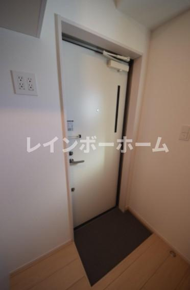 ヴェラアズール篠崎の玄関