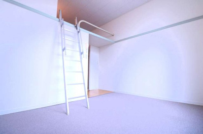 【寝室】 | レオパレスＢＲＩＧＨＴＥＮ | 物件同タイプの写真です。家電家具無しの部屋となります。