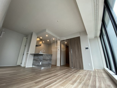 【居間・リビング】 | ローレルタワー御堂筋本町 | ローレルタワー御堂筋本町　リビング・ダイニングスペース