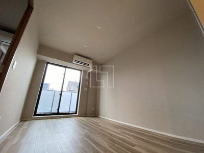 【居間・リビング】 | ローレルタワー御堂筋本町 | ローレルタワー御堂筋本町　リビング・ダイニングスペース