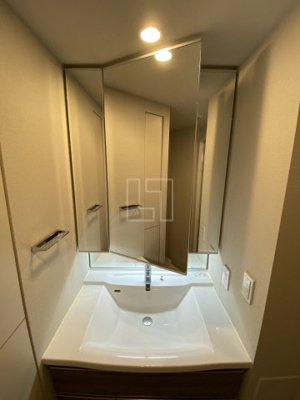 【独立洗面台】 | ローレルタワー御堂筋本町 | ローレルタワー御堂筋本町　独立洗面化粧台