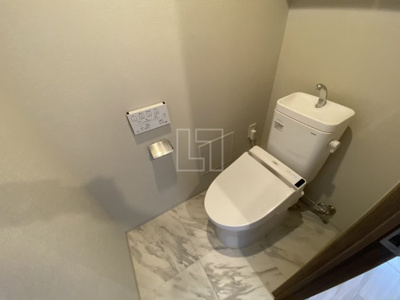 【トイレ】 | ローレルタワー御堂筋本町 | ローレルタワー御堂筋本町　温水洗浄便座