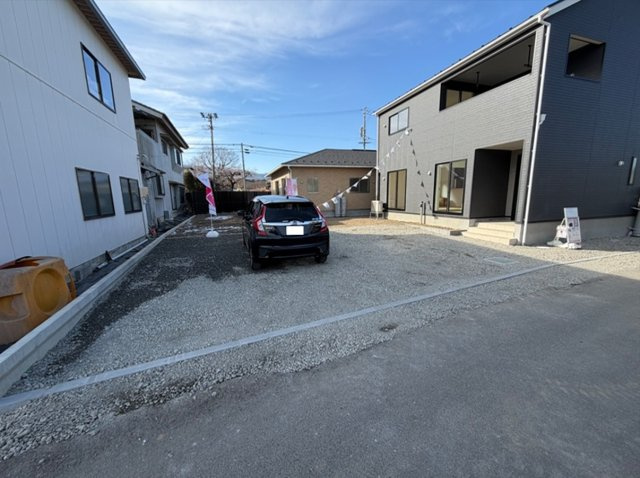 松本市今井の駐車場