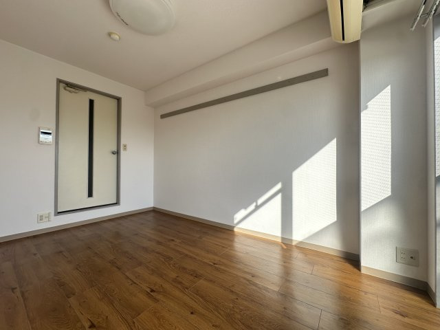 オーシャン長居公園の洋室