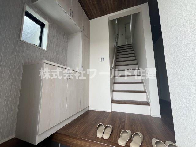 あきる野市瀬戸岡第4期の玄関