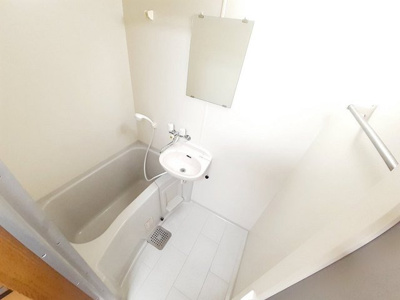 【浴室】 | アビタシオン柳町 | 落ち着いた空間のお風呂です