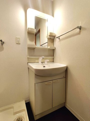 セルクル北方の洗面所