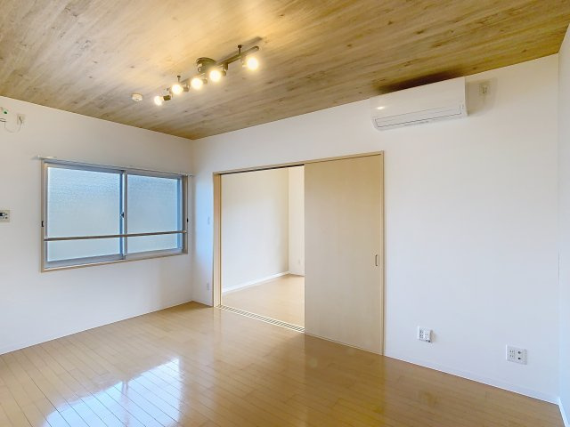 ブルーナ田園の居間・リビング