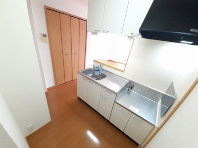 【キッチン】 | サニーハウス | コンパクトなキッチンで掃除もラクラク