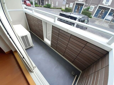 【バルコニー】 | サニーハウス | 開放的で明るい空間を演出してくれるバルコニーです