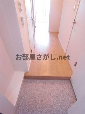 リブリ・Firstの玄関