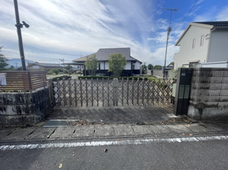 【外観】 | 桜川市本木4LDK中古住宅 | 物件入口です。