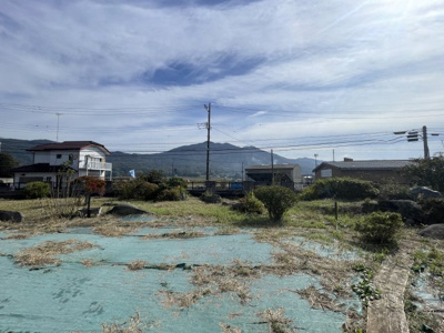 【庭】 | 桜川市本木4LDK中古住宅 | 和風のお庭です。